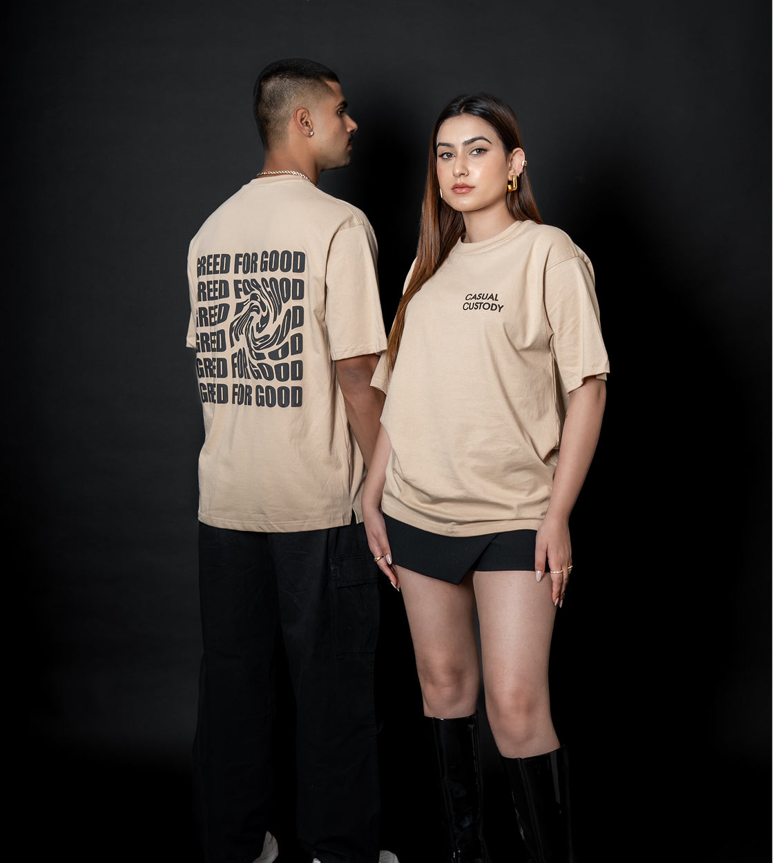 the beige t-shirt / beige